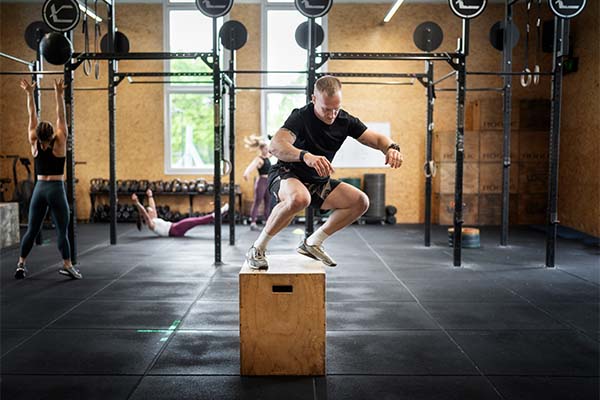 fit man training at the gym